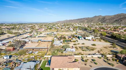 View/Area - 1212 E Desert Dr, Phoenix, AZ 85042 photo 6 of 8