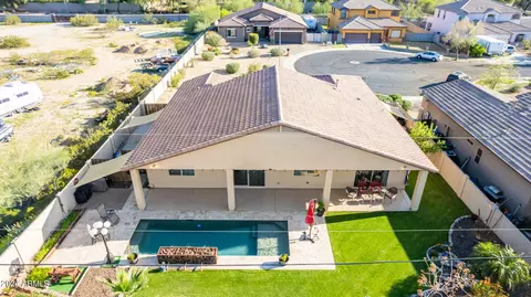 View/Area - 1212 E Desert Dr, Phoenix, AZ 85042 photo 1 of 8