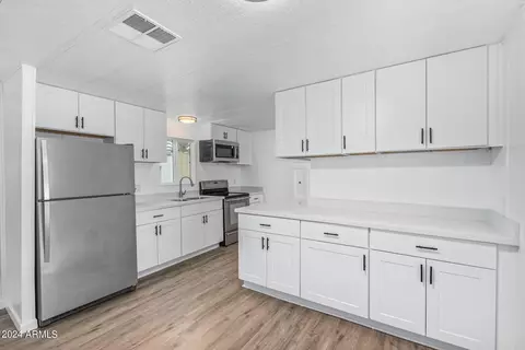 7627 E Gale Ave, Mesa, AZ 85209 photo 9