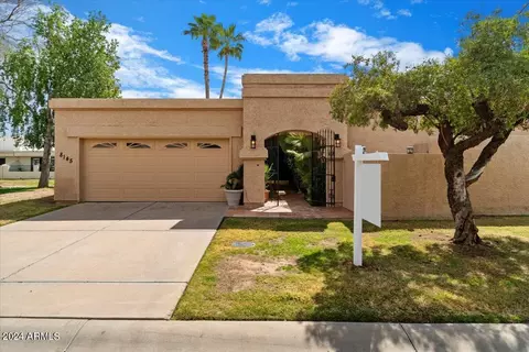 8145 E Del Laton Dr, Scottsdale, AZ 85258