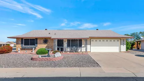 9714 W Gatewood Ct, Sun City, AZ 85351