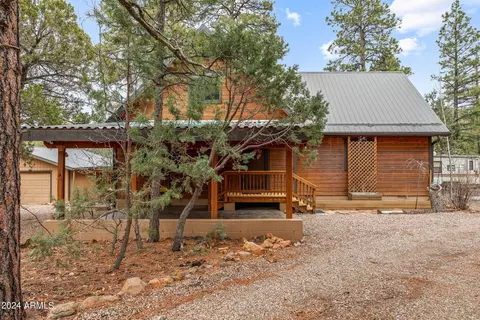 2097 Bests Dr, Overgaard, AZ 85933 photo 2