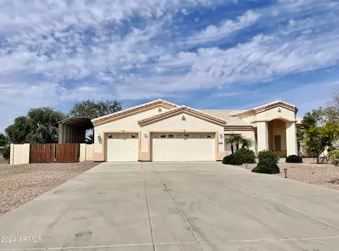 9290 W Wenden Dr, Arizona City, AZ 85123
