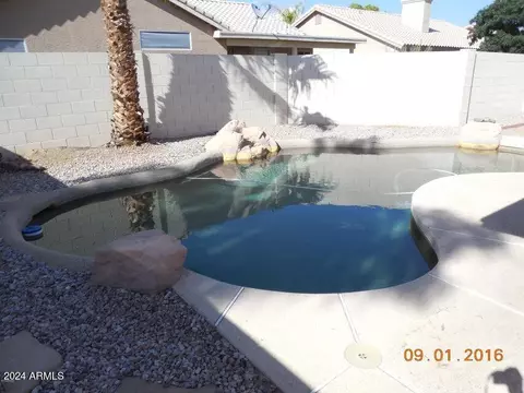 8766 W Acapulco Ln, Peoria, AZ 85381