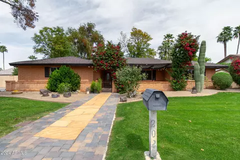 202 W Sonoma Dr, Litchfield Park, AZ 85340