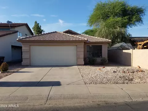 8134 W Shangri La Rd, Peoria, AZ 85345