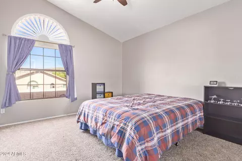 Bedroom - 2637 E Rockledge Rd, Phoenix, AZ 85048 photo 6 of 7