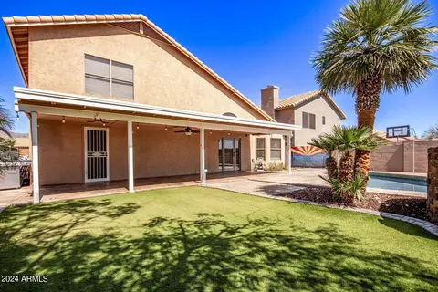Exterior - 2637 E Rockledge Rd, Phoenix, AZ 85048 photo 5 of 6