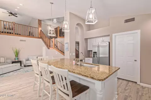 Kitchen - 2637 E Rockledge Rd, Phoenix, AZ 85048 photo 4 of 4