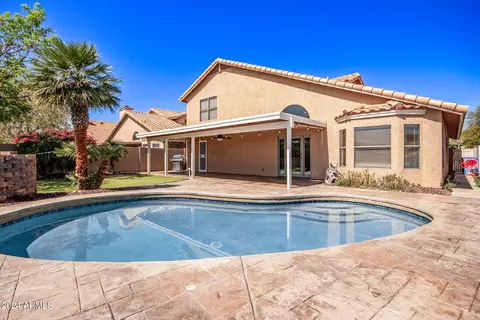Exterior - 2637 E Rockledge Rd, Phoenix, AZ 85048 photo 2 of 6