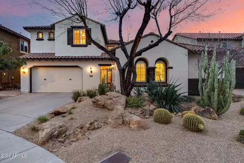 3715 Ember Glow Way, Phoenix, AZ 85050