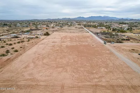 11648 S Airport Rd #-, Buckeye, AZ 85326