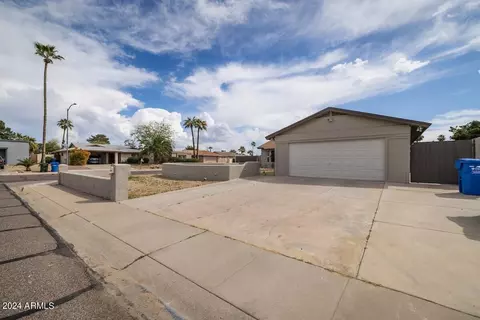 3921 E Dahlia Dr, Phoenix, AZ 85032 photo 2