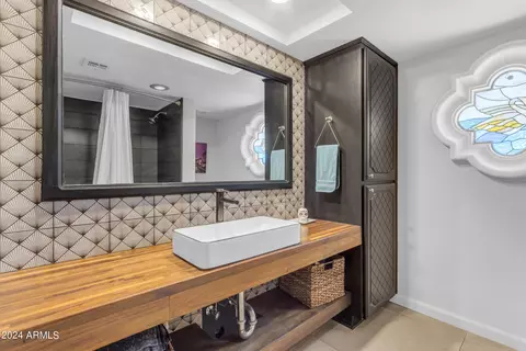 Bath - 6306 E Camelot Dr, Mesa, AZ 85215 photo 8 of 10