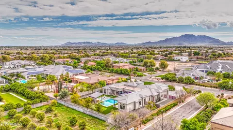 View/Area - 2264 E Orleans Dr, Gilbert, AZ 85298 photo 5 of 5