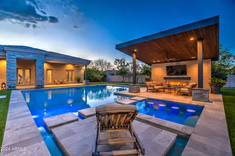 Exterior - 2264 E Orleans Dr, Gilbert, AZ 85298 photo 32 of 37