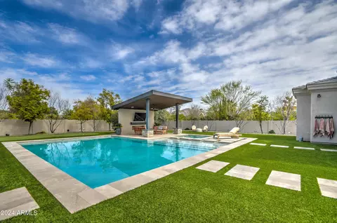 Exterior - 2264 E Orleans Dr, Gilbert, AZ 85298 photo 6 of 37