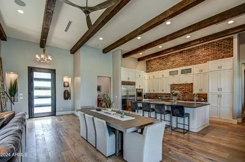 Dining - 2264 E Orleans Dr, Gilbert, AZ 85298 photo 2 of 2