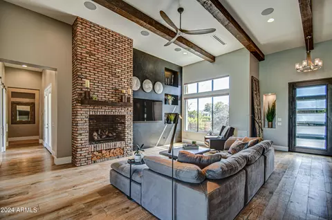 Living - 2264 E Orleans Dr, Gilbert, AZ 85298 photo 1 of 5