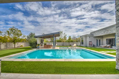 Exterior - 2264 E Orleans Dr, Gilbert, AZ 85298 photo 9 of 37