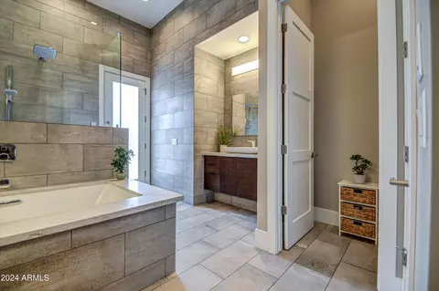 Bath - 2264 E Orleans Dr, Gilbert, AZ 85298 photo 2 of 11