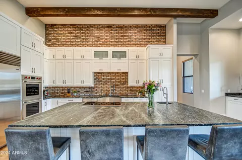 Kitchen - 2264 E Orleans Dr, Gilbert, AZ 85298 photo 4 of 6