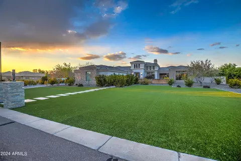 Exterior - 2264 E Orleans Dr, Gilbert, AZ 85298 photo 15 of 37