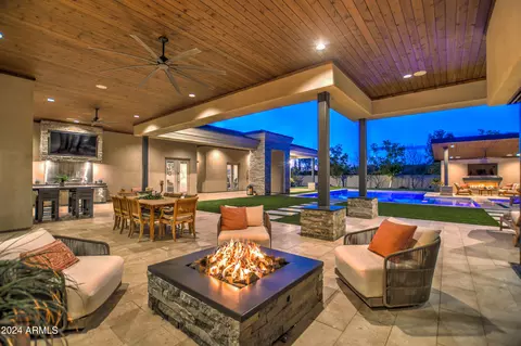 2264 E Orleans Dr, Gilbert, AZ 85298