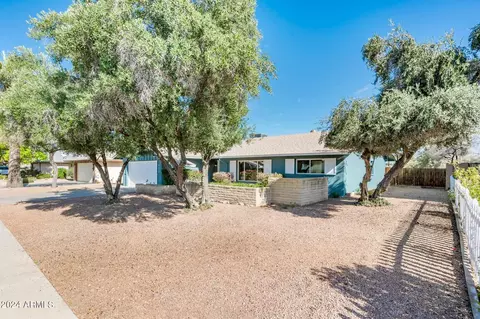 600 E Carson Dr, Tempe, AZ 85282 photo 4
