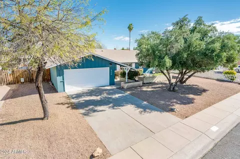 600 E Carson Dr, Tempe, AZ 85282 photo 3