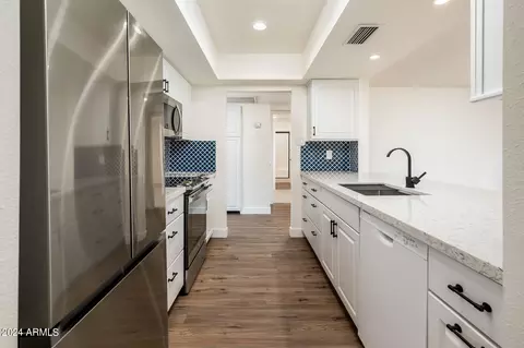 600 E Carson Dr, Tempe, AZ 85282 photo 22