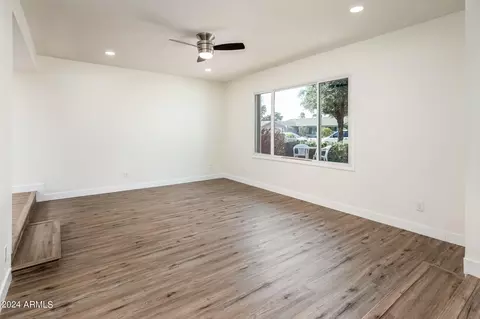 600 E Carson Dr, Tempe, AZ 85282 photo 9