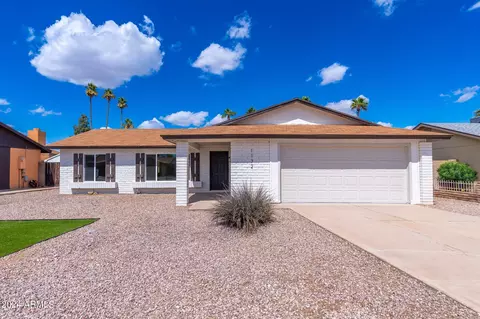 1132 W Manhatton Dr, Tempe, AZ 85282
