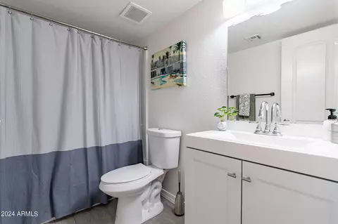 4201 E Camelback Rd #9, Phoenix, AZ 85018 photo 11