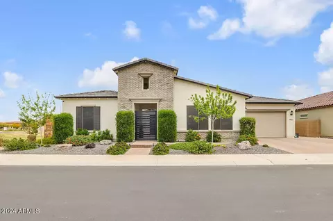 4051 S Emerald Dr, Chandler, AZ 85249