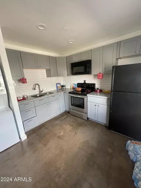 2922 E Roeser Rd, Phoenix, AZ 85040 photo 4