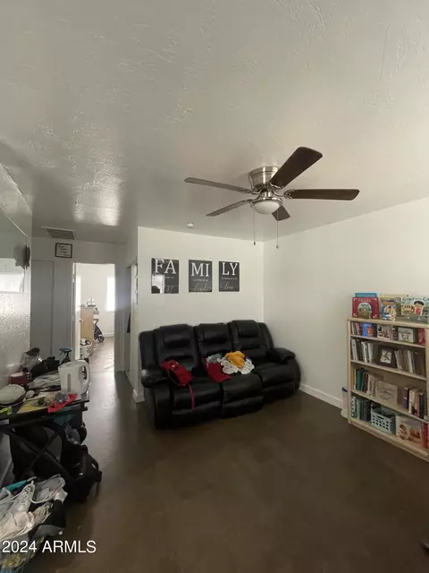 2922 E Roeser Rd, Phoenix, AZ 85040 photo 3