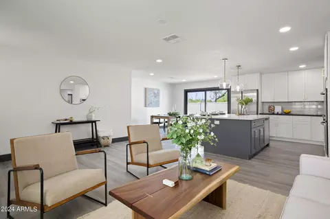 5004 E Sheridan St, Phoenix, AZ 85008
