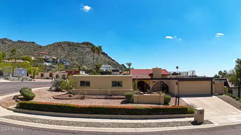 2221 E Nicolet Ave, Phoenix, AZ 85020