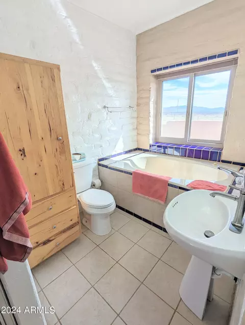 6777 E Desperado Dr, Hereford, AZ 85615 photo 18