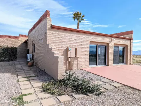 6777 E Desperado Dr, Hereford, AZ 85615 photo 4