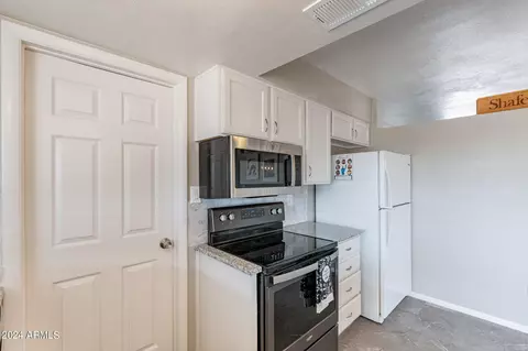 1453 W Tonopah Dr, Phoenix, AZ 85027