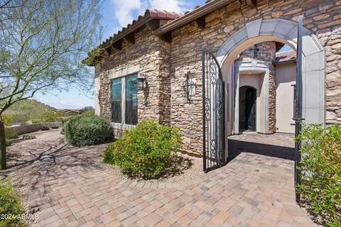 Exterior - 8833 E Rosedale Cir, Mesa, AZ 85207 photo 10 of 26