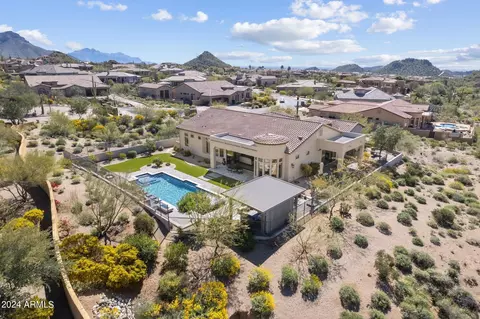 View/Area - 8833 E Rosedale Cir, Mesa, AZ 85207 photo 2 of 6