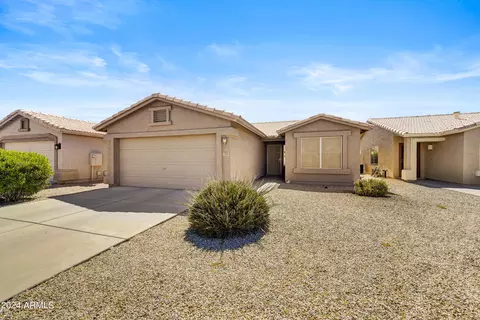 1385 E Runaway Bay Dr, Chandler, AZ 85249