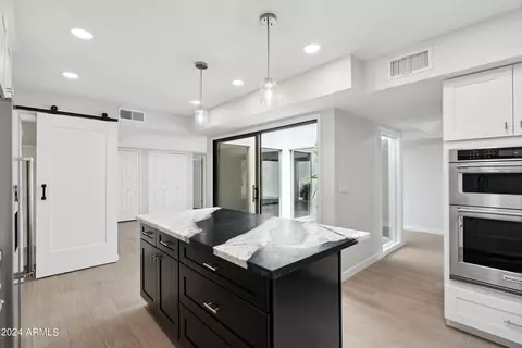 224 W Denton Ln, Phoenix, AZ 85013 photo 7