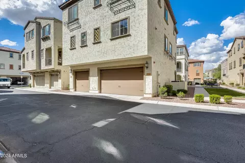 Exterior - 1676 E Dogwood Ln, Gilbert, AZ 85295 photo 5 of 6