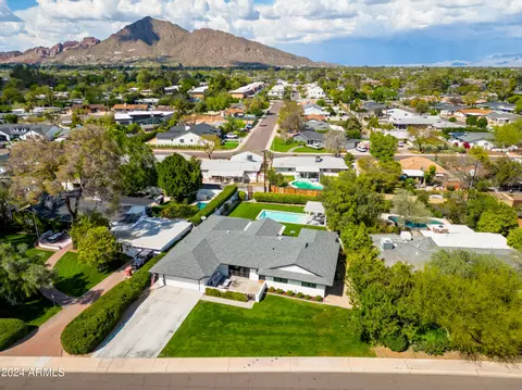 6202 E Rose Circle Dr, Scottsdale, AZ 85251