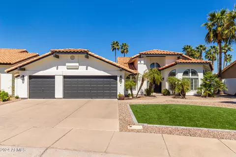 926 W Coast Dr, Gilbert, AZ 85233
