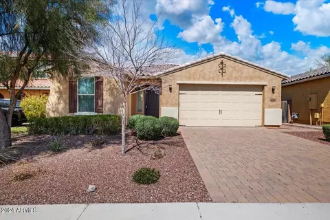 2526 W Perola Dr, Phoenix, AZ 85085